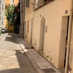Le Caillou à La Ponche St Tropez Lejlighed