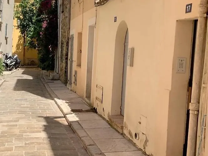 Le Caillou A La Ponche St Tropez Apartment